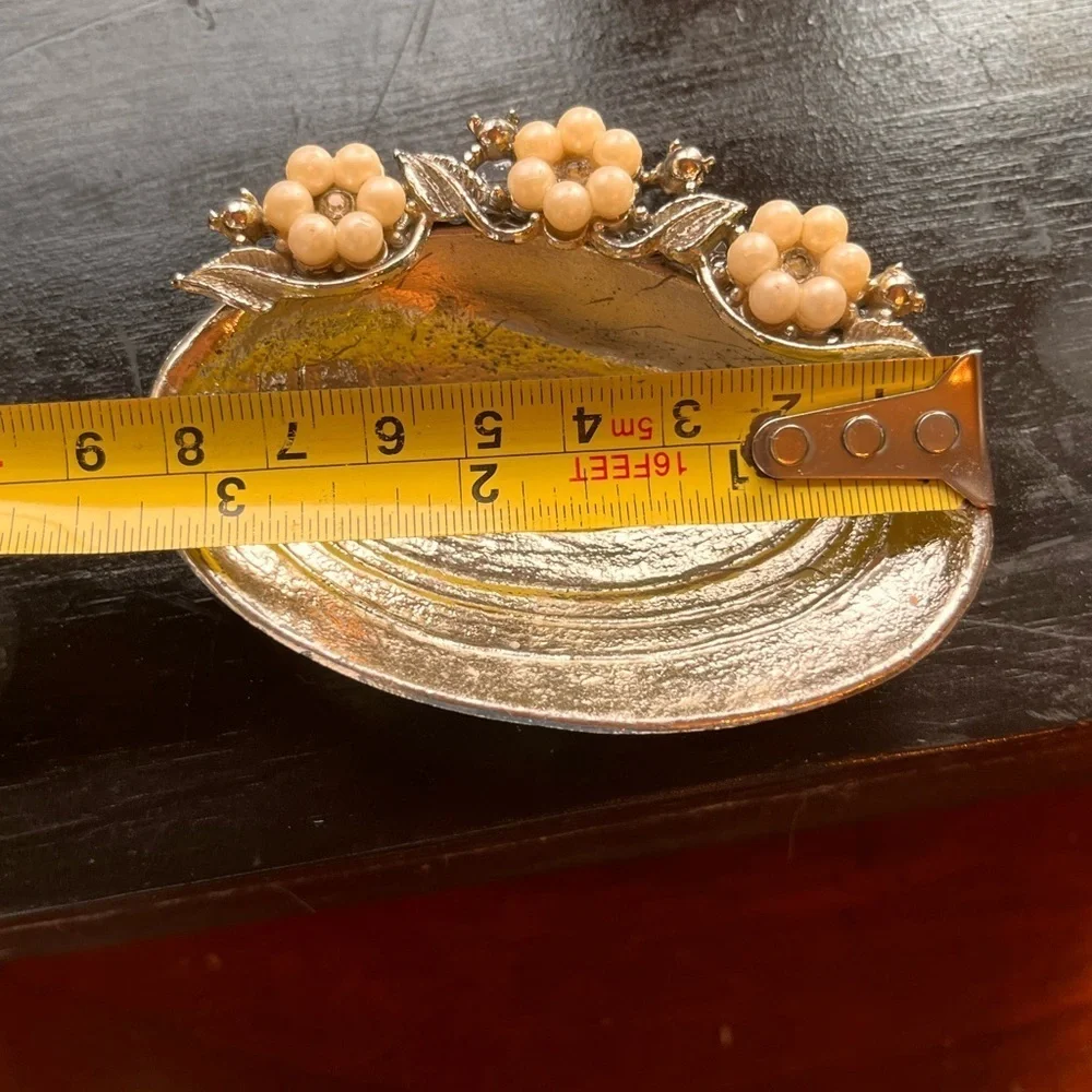 Faux Pearl Rhinestone Clam Shell Seashell Trinket Dish Beach Ocean Decor